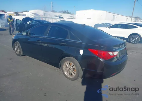 2013 Hyundai Sonata Gls z USA, uszkodzony, nr VIN 5NPEB4ACXDH782235